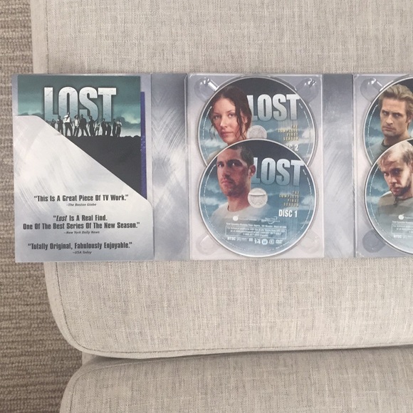 LOST season 1 DVD box set - Picture 3 of 4